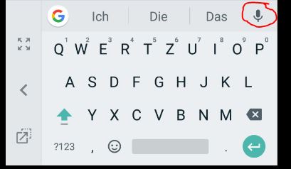 Smartphone Tastatur mit Mikrofon Symbol für Google Spracheingabe